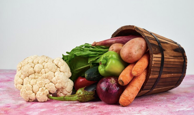 Alimentos Naturales para Mantener tu Energía en los Días Largos de Verano