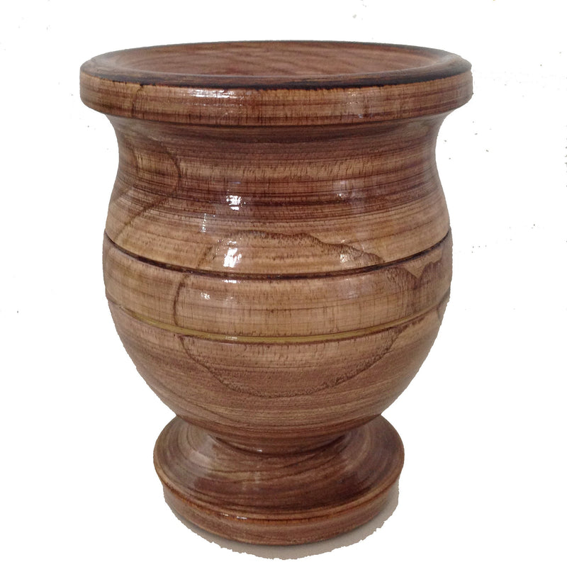 Mate de madera lustrada