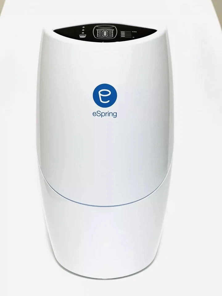 Sistema de Tratamiento de Agua eSpring™  (instalación debajo de la encimera)